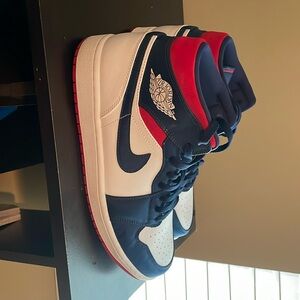 Air jordan 1 Mid “Olympic”